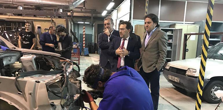 Educación invierte 73.000 euros en los ciclos formativos del IES Sánchez Lastra de Mieres