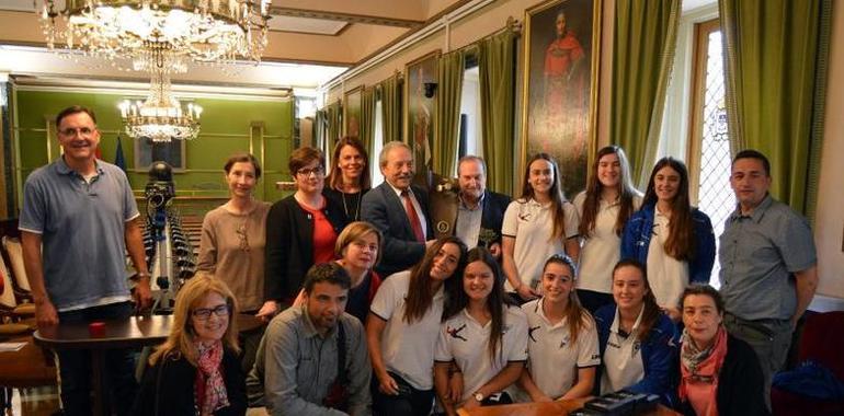 Calor municipal para el Ansa Balonmano Femenino