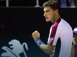 Un dolor abdominal tumba a Carreño frente a Nadal