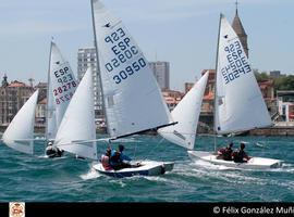 IV trofeo de San Pedro Vela Ligera RCAR en la bahía gijonesa