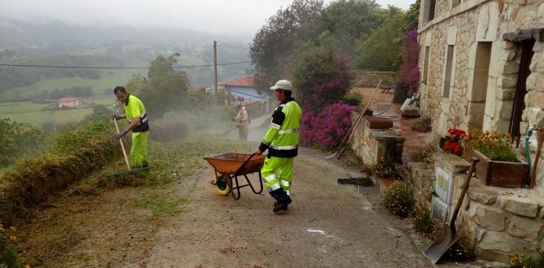 Llanes acuriosa sus pueblos para el verano