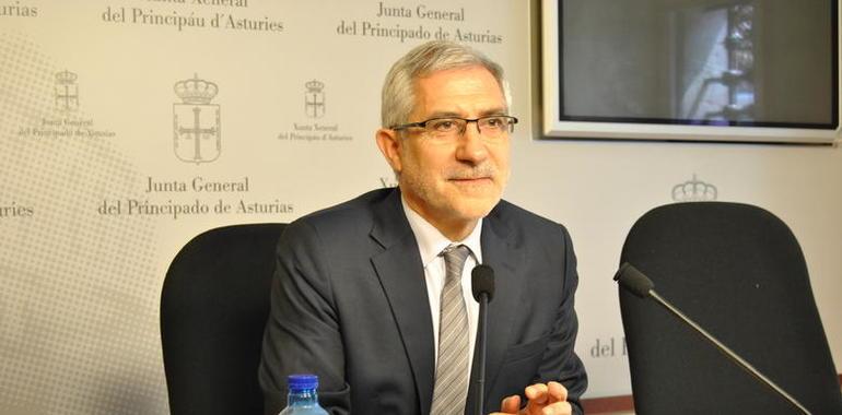 Llamazares pide a diputados de IU en el Congreso no firmar contra la Ley de Montes