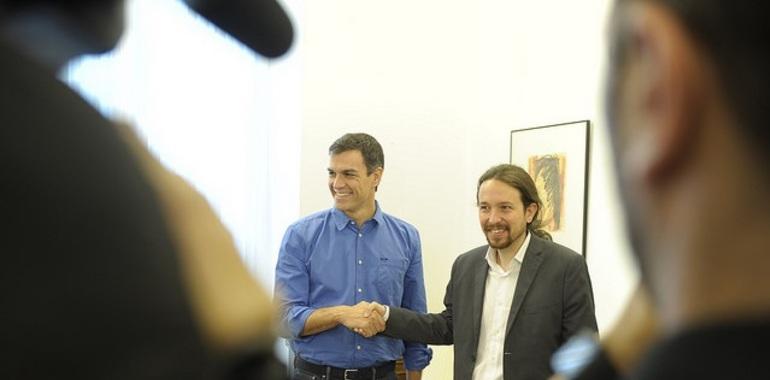 El rescate a los jóvenes pilota el encuentro entre Sánchez e Iglesias