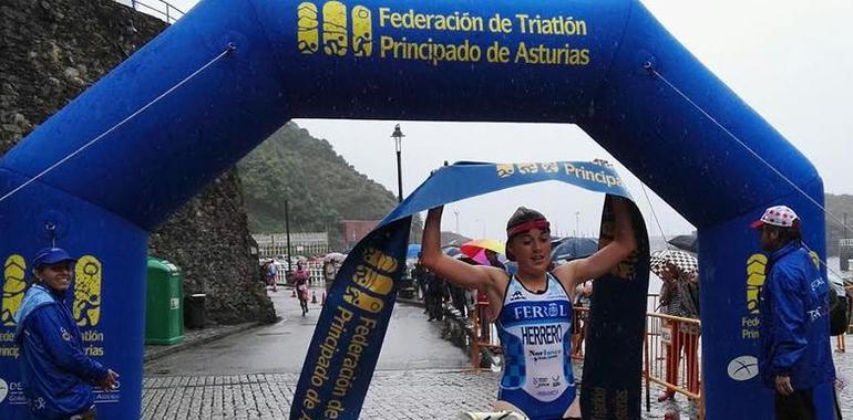 104 luchadores en el Acuatlón de San Juan de la Arena
