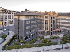 Más de cien mayores de Asturias reciben recomendaciones para estar bien hidratados en verano