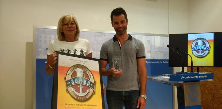 La XXIII edición del Festival de la Cerveza de Avilés estrena vaso de cristal conmemorativo