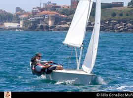Francisco y María Palacio suben hasta el tercer puesto en la general del Trofeo de Verano de Snipe