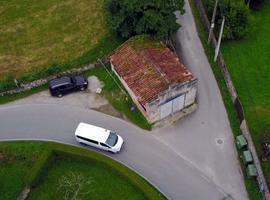 Llanes solicita al Principado el derribo de una vieja nave en La Pereda
