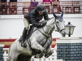 #CSIO: Dermott Lennon triunfa en la inaugural del Hípico gijonés