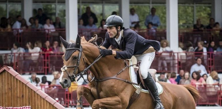CSIO GIJÓN: Rowan Willis y ‘Blue Movie’ se hacen con la grande