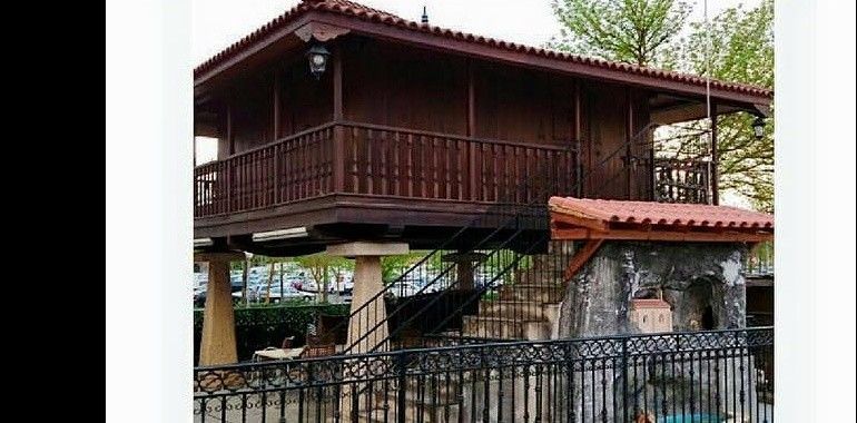 Cudillero protagoniza las fiestas de La Santina en el Centro de Vitoria