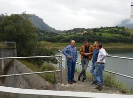 Morcín exige que el embalse de los Alfilorios recupere los usos deportivos