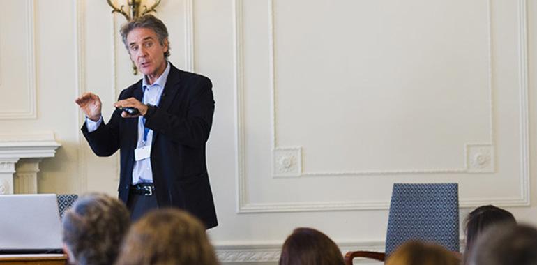 Álvaro Urbano aboga por la creación de un centro CART en España 