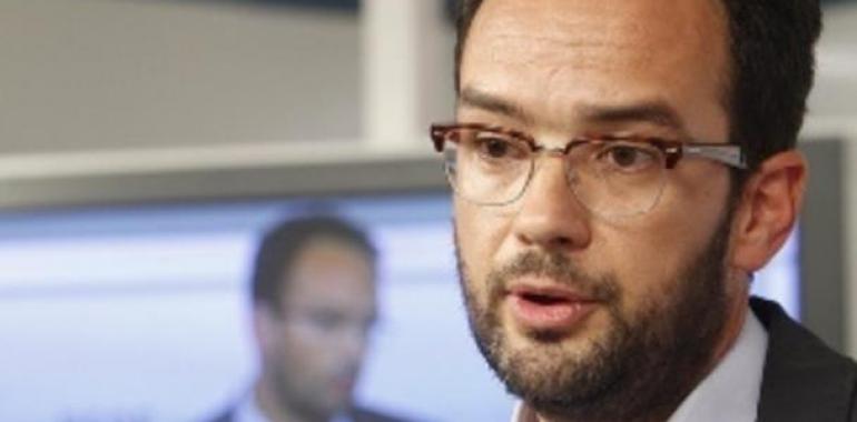"La lucha antiterrorista va muy bien, y por lo tanto le pedimos a Aznar que no crispe" 