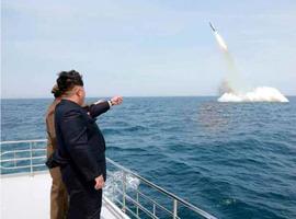 La UE acuerda prohibición total de inversión en Corea del Norte  