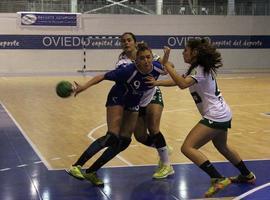 El Oviedo Balonmano Femenino cayó demostrando un gran nivel de juego