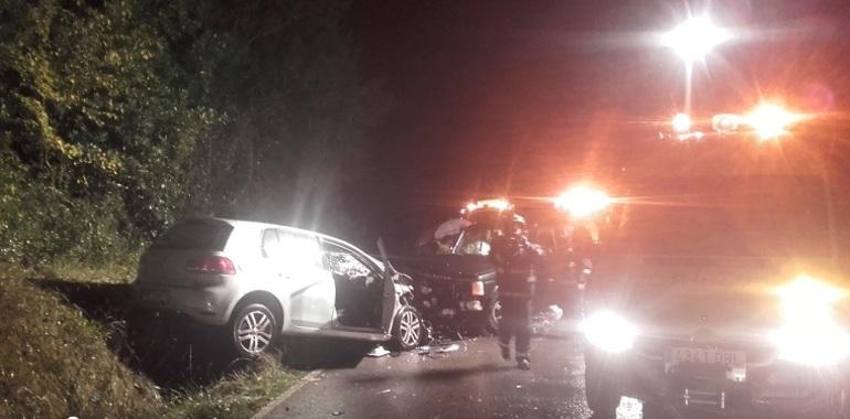 Cuatro heridos en una colisión en Villaviciosa