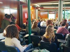 León: "Inaceptable que las mujeres trabajen cien días más al año para ganar lo mismo que los hombres"