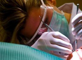 El dentista puede detectar primeros síntomas de infección VIH