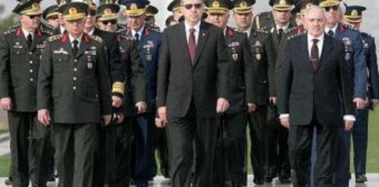 Turquía advierte a Siria incluso con medidas militares