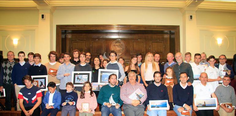 El Real Club Astur de Regatas de Gijón acogió la Gala de la Vela anual