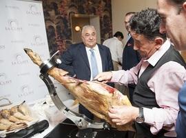 Florencio Sanchidrián y Jesús Flores presentan cortes y maridajes del ibérico de bellota