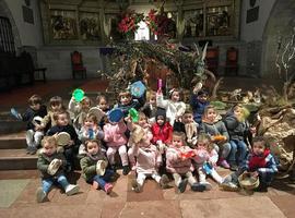 Alumnos de 0 a 3 años de Llanes visitaron la Escuela de Música Tradicional 