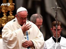 Rezo del Papa por migrantes y refugiados en su primer ángelus del 2018