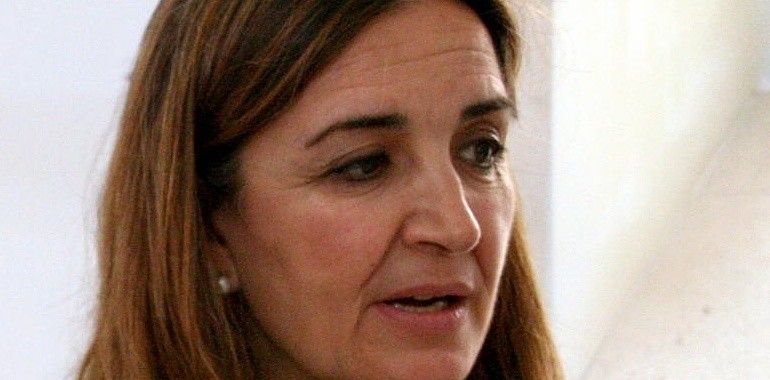 Las universitarias comparten más sus conocimientos en la empresa