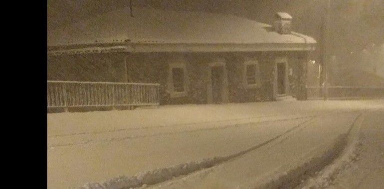 Asturias: 18 Puertos y 23 carreteras con cadenas, 3 cerrados y Pajares a pesados 