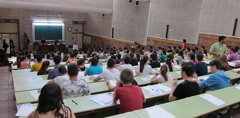Educación cierra la oferta con 203 plazas más de profesores