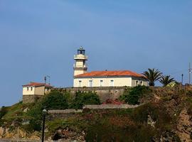 El Faro de Cudillero, para dormir en lo más alto