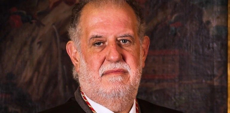 Enrique Valdés, ex decano del ICA Oviedo, Gran Cruz al Mérito en el Servicio a la Abogacía