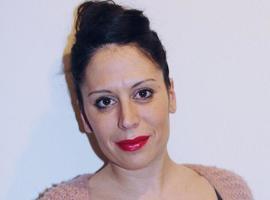 La gijonesa Davinia Martínez presenta "El fantasma y la fulana"