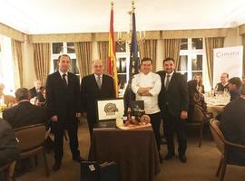 Marcos Morán con Hispania around the world