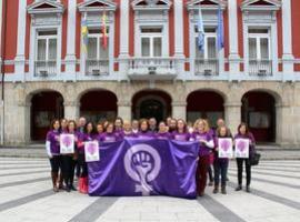 Mieres también apoya la huelga feminista #8M