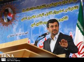 Ahmadineyad vaticina que los efectos de la revolución egipcia se extenderán por el mundo