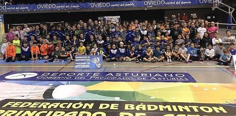 Mucho bádminton en los Juegos Escolares del Principado