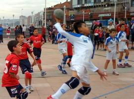 El sábado 15, Día del Balonmano en la calle en varias localidades asturianas