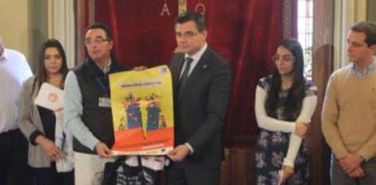 La comunidad gitana reclama en la Junta General protagonismo para el debate sobre la segregación 