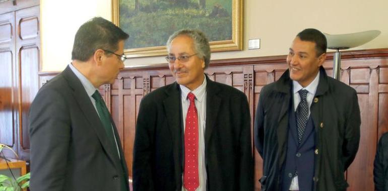 El ministro de Cooperación de la República Árabe Saharaui Democrática visita la Junta 