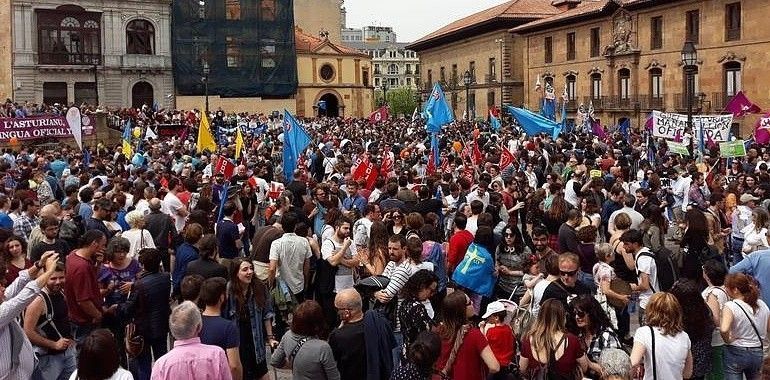 20.000 asturian@s xuníos pola oficialidá