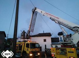 Incendio destruye una casa en Cuturrasu