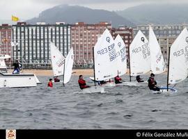 Tiempo invernal en el Campeonato de Asturias de Optimist