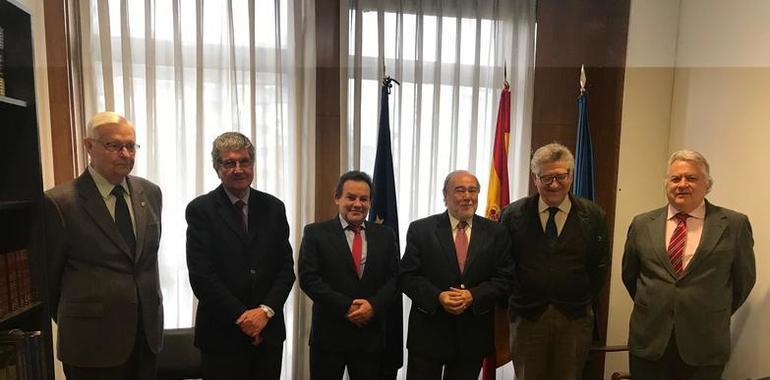 Odontólogos y Academia de Medicina asturianos juntos para fomentar la importancia de la salud oral
