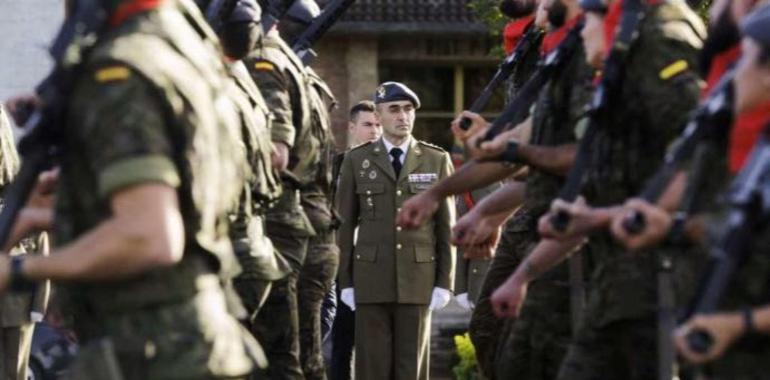 El Coronel del "Príncipe" nº3 felicita a ARES Asturias por el Día del Reservista