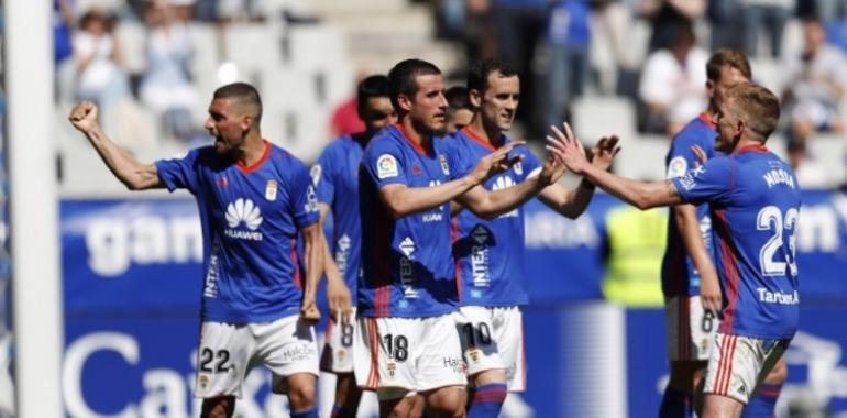 El Real Oviedo sigue en la pelea