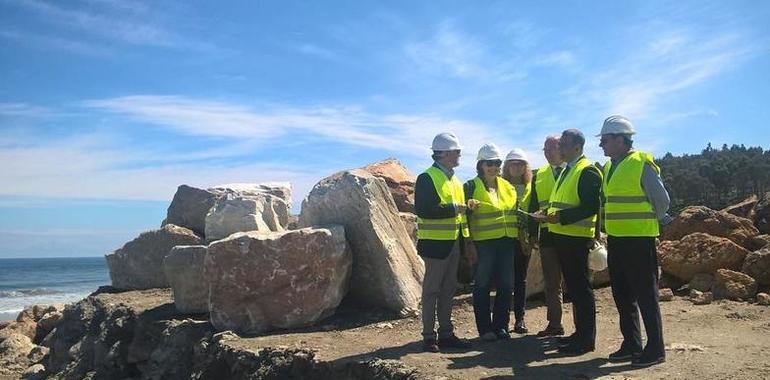 Reparado el espigón de Navia y expedita Las Aceñas a Sante