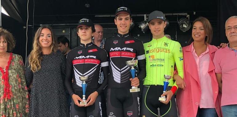 Pedalada de los Junior y primer puesto en Igollo