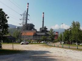 Denuncian vertidos al río Nalón con sustancias peligrosas